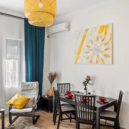 Appartement Urban Utopia - National Theatre view *