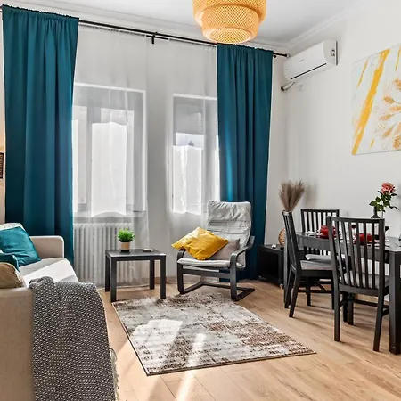 Urban Utopia - National Theatre view Apartament Bukareszt