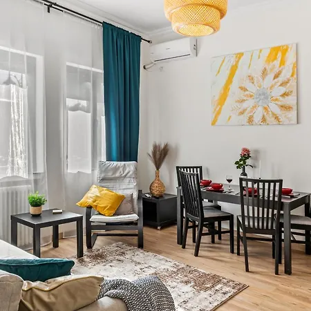 Διαμέρισμα Urban Utopia - National Theatre view *