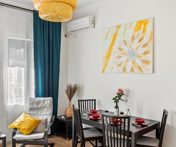 Apartamento Urban Utopia - National Theatre view *