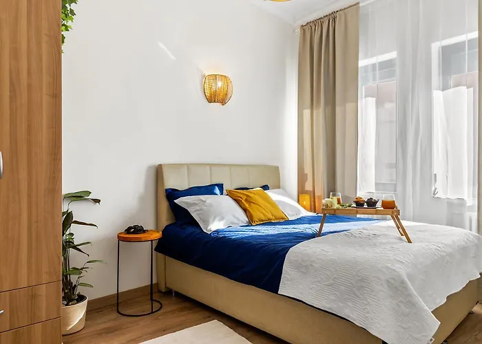 アパート Urban Utopia - National Theatre view *